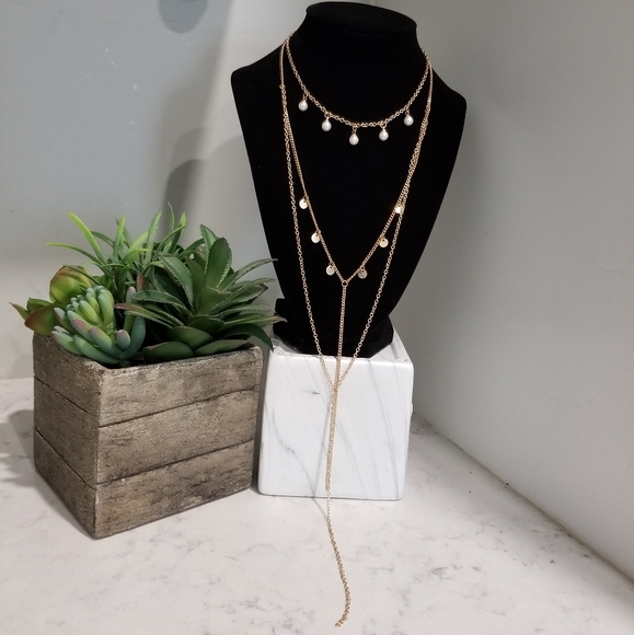 Jewelry - 💎GOLD LAYERING NECKLACE